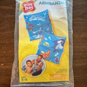 Play Day Inflatable Printed Swim Arm Bands Floaties Pool Floats Sharks NEW
